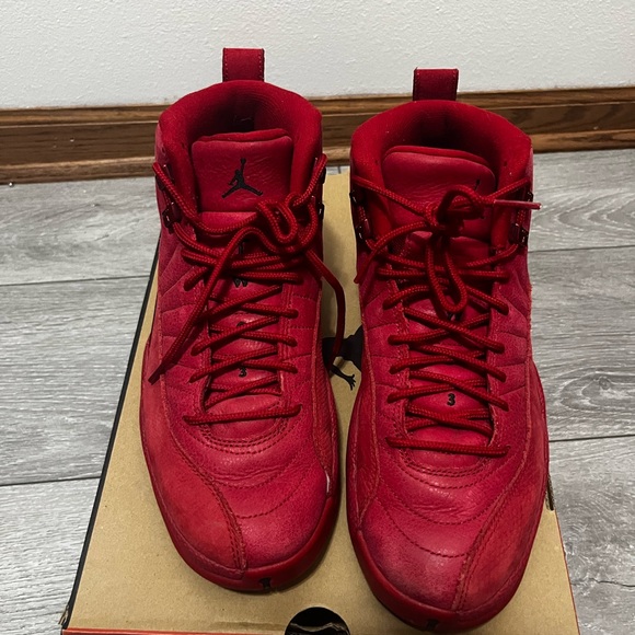 Air Jordan 12 Retro Gym Reds - Picture 2 of 5